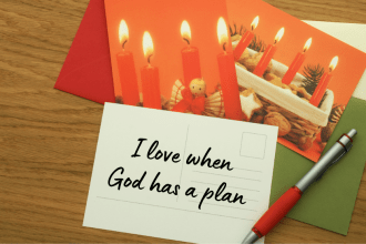 I won't be mailing out snail mail Christmas Cards this year